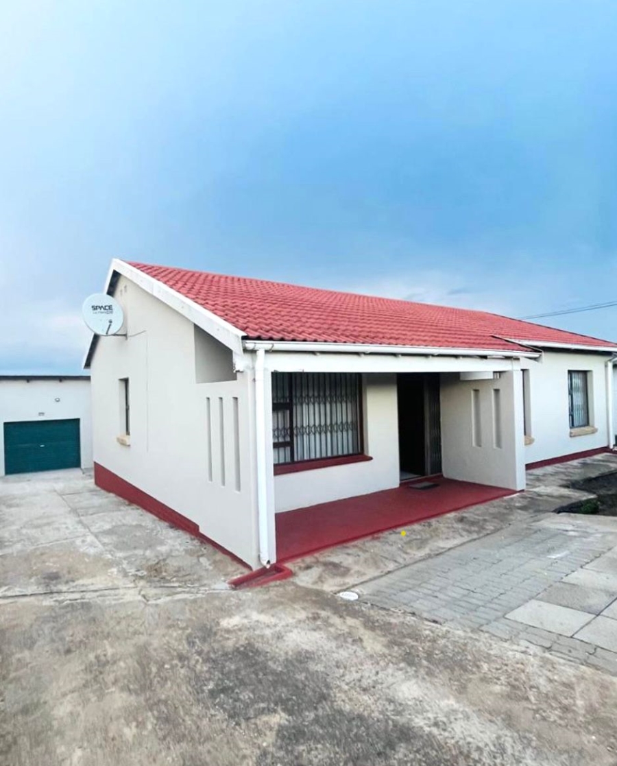 6 Bedroom Property for Sale in Butterworth Ext 24 Eastern Cape